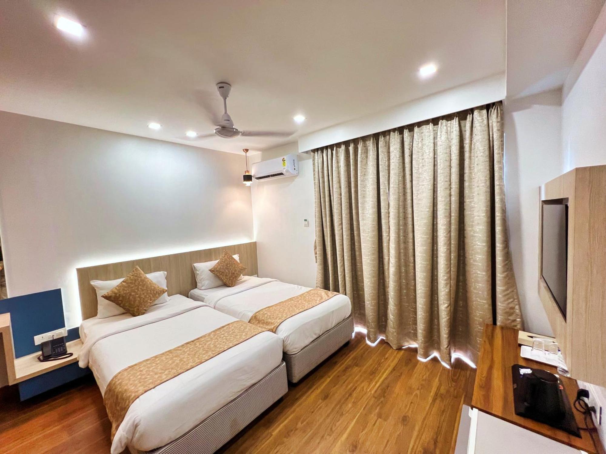 White House By Maxxvalue Service Apartments Bandra 孟买 外观 照片