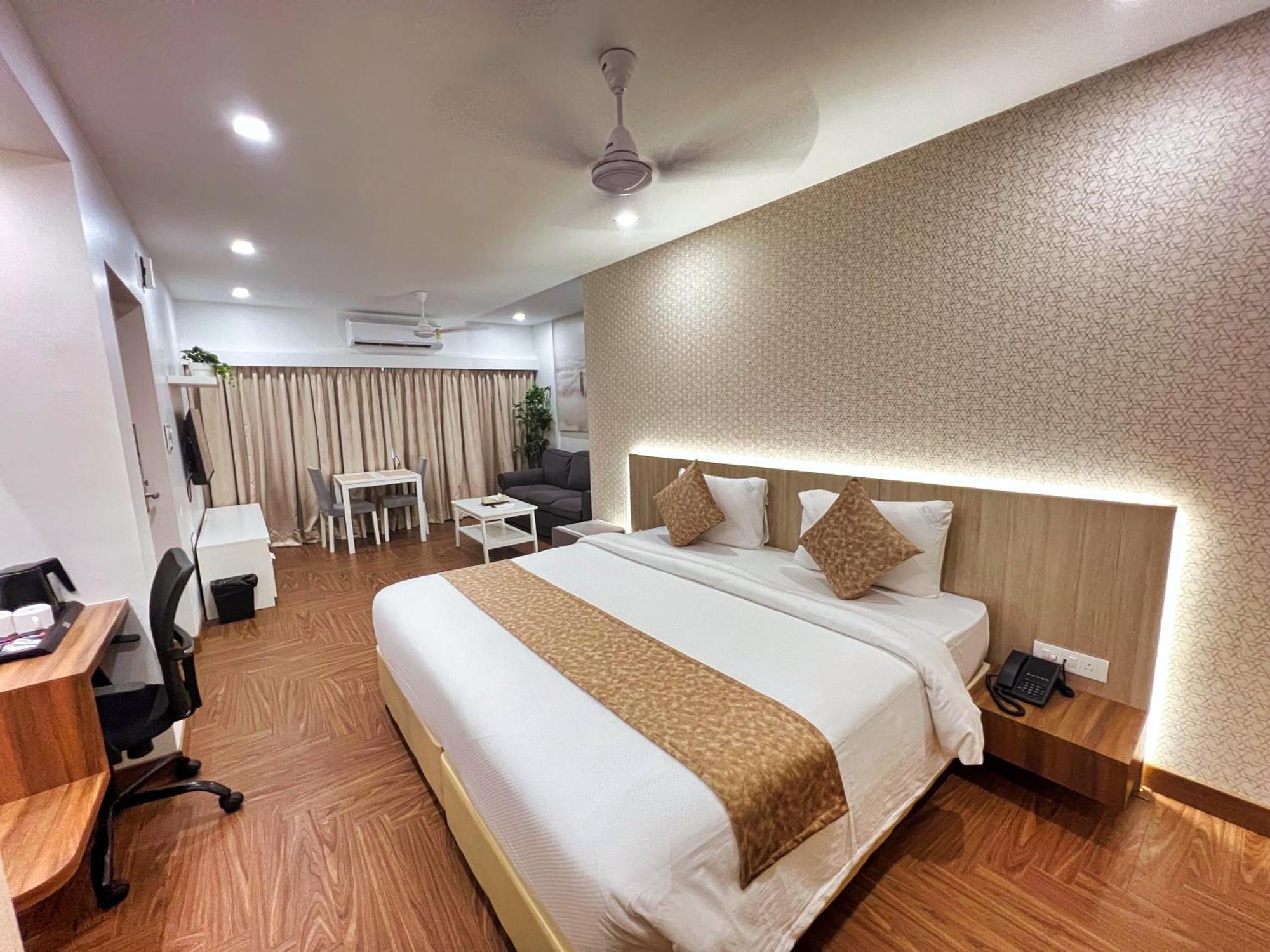White House By Maxxvalue Service Apartments Bandra 孟买 外观 照片