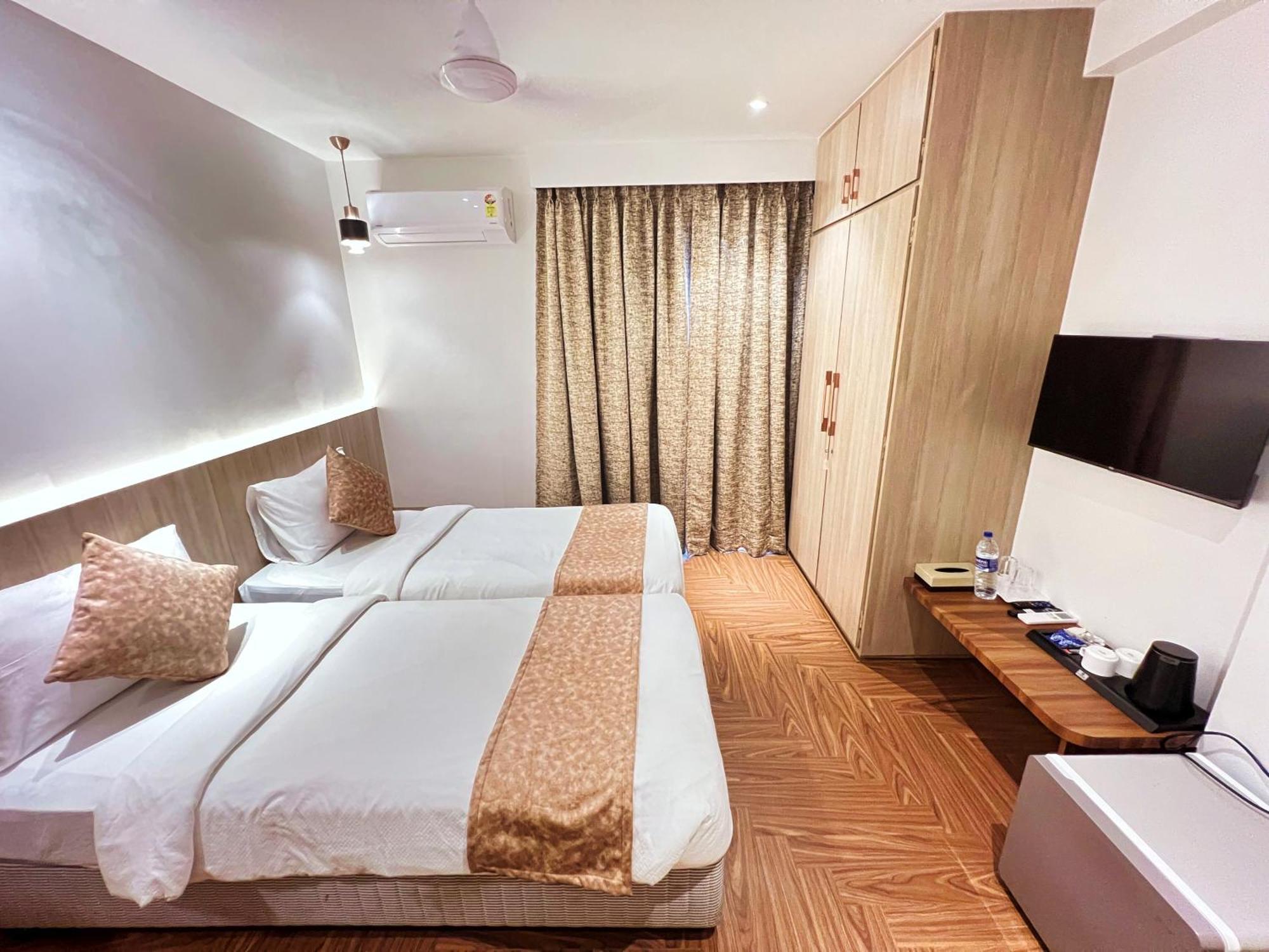 White House By Maxxvalue Service Apartments Bandra 孟买 外观 照片
